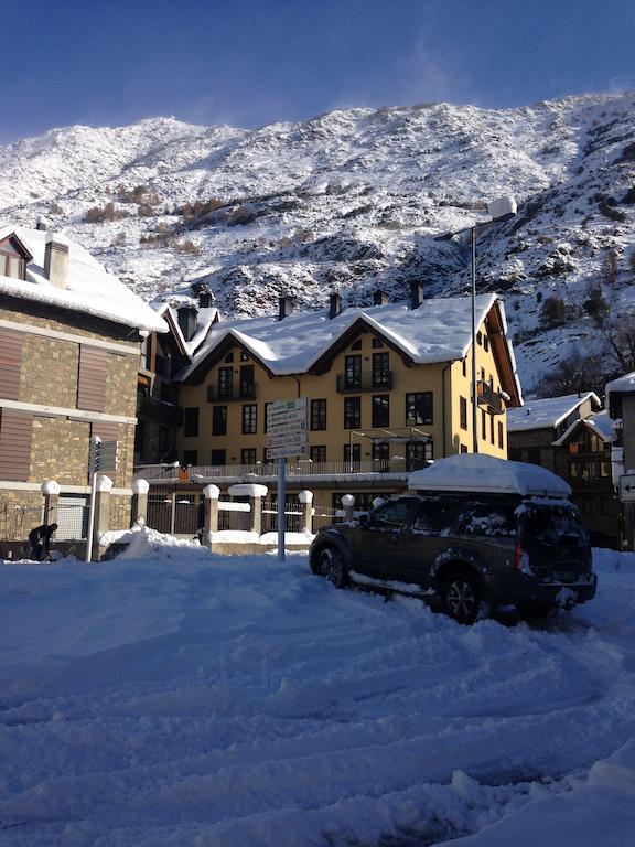 Apartaments Morello Esterri d'Àneu Buitenkant foto