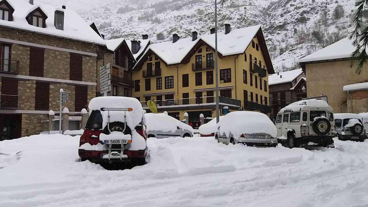 Apartaments Morello Esterri d'Àneu Buitenkant foto